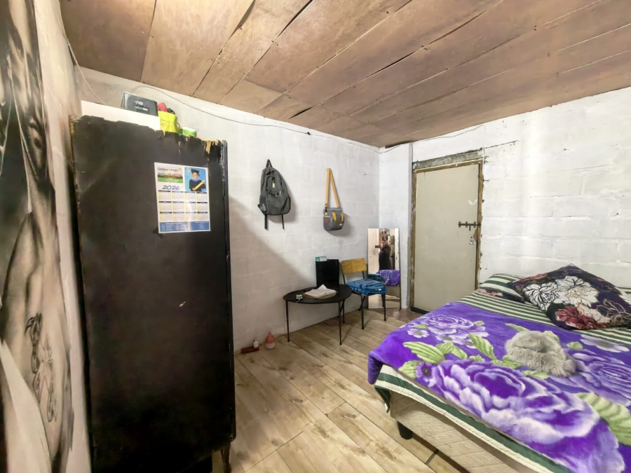 2 Bedroom Property for Sale in Lavender Hill Western Cape